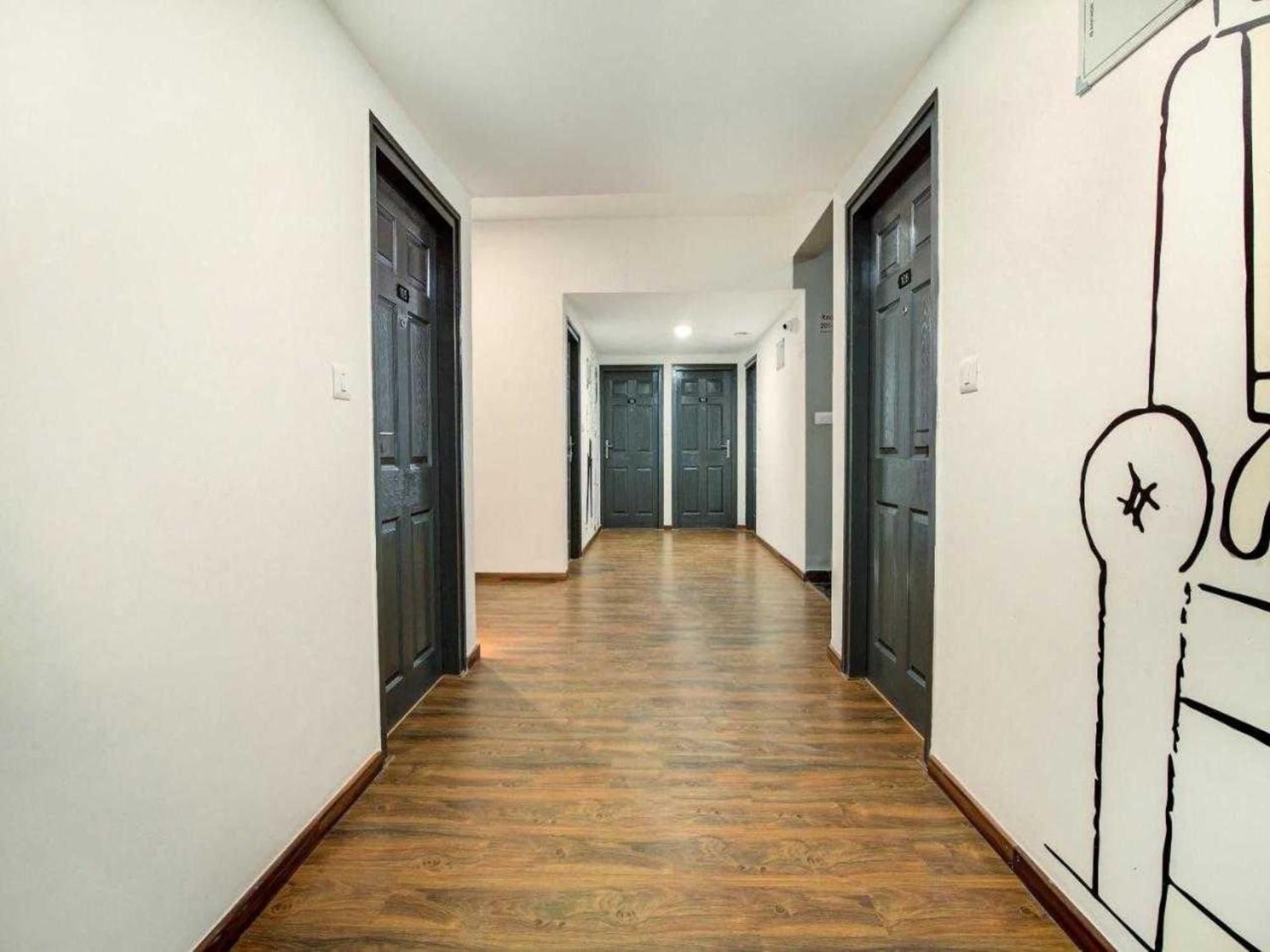 Hotel Townhouse Karkarduma *